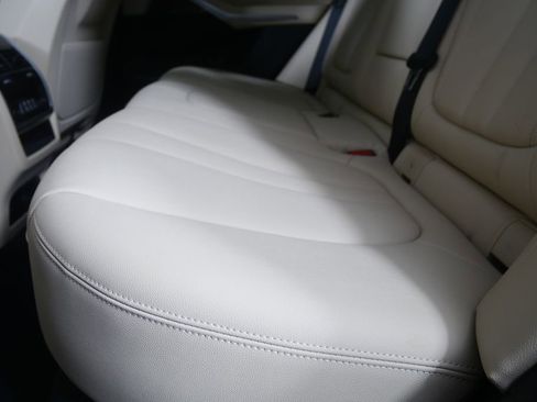 Used 2022 BMW X5 sDrive40i w/ Premium Package RWD image 14