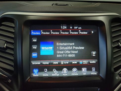 Used 2018 Jeep Cherokee Latitude Plus image 63