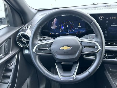 Certified 2025 Chevrolet Equinox LT AWD/4WD image 11
