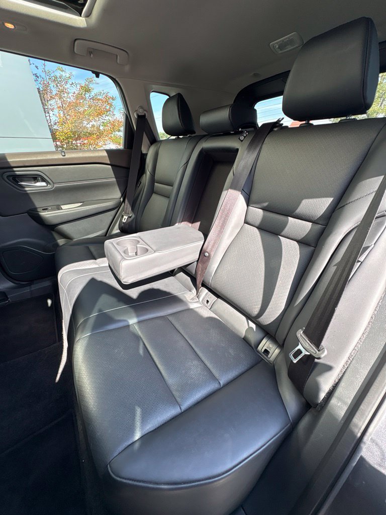 Used 2023 Nissan Rogue SV w/ SV Premium B Package AWD/4WD image 27