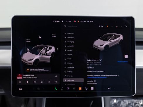 Used 2021 Tesla Model Y Long Range image 38