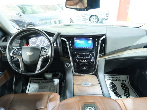 Used 2015 Cadillac Escalade ESV Premium image 29