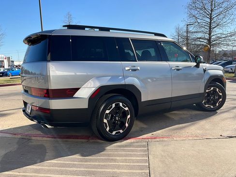 Used 2025 Hyundai Santa Fe SEL image 6