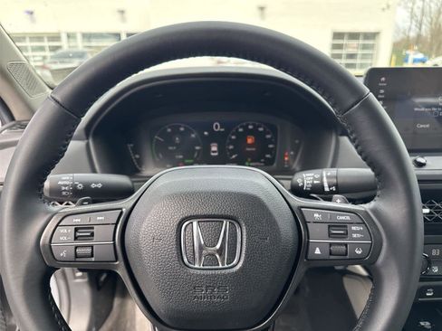 Used 2025 Honda Accord EX-L image 18