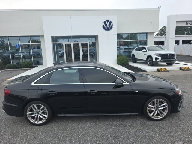 Used 2023 Audi A4 2.0T Premium w/ Convenience Package AWD/4WD image 2