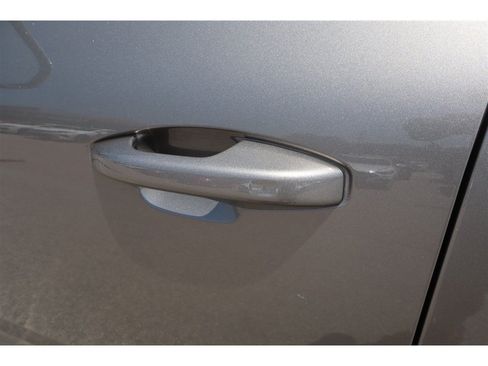 Used 2022 Volvo XC40 T5 Inscription AWD/4WD image 48