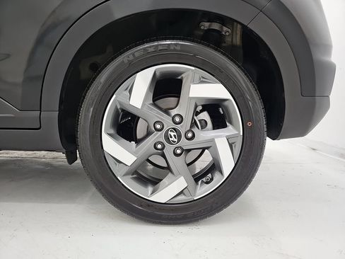 Used 2024 Hyundai Venue SEL FWD image 39
