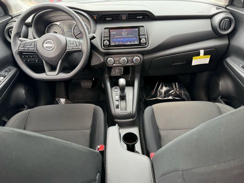 Certified 2025 Nissan Kicks Play S image 16