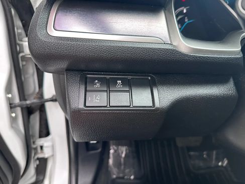 Used 2016 Honda Civic Touring image 13