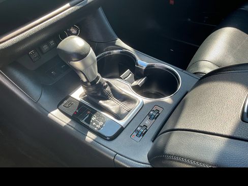 Used 2018 Toyota Highlander Limited AWD/4WD image 27