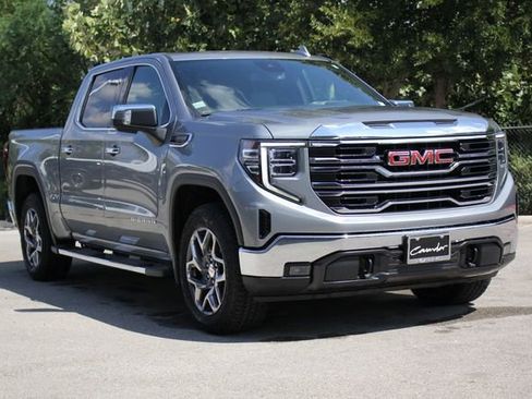Used 2023 GMC Sierra 1500 SLT image 7