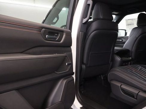 New 2026 Nissan Armada PRO-4X AWD/4WD image 31