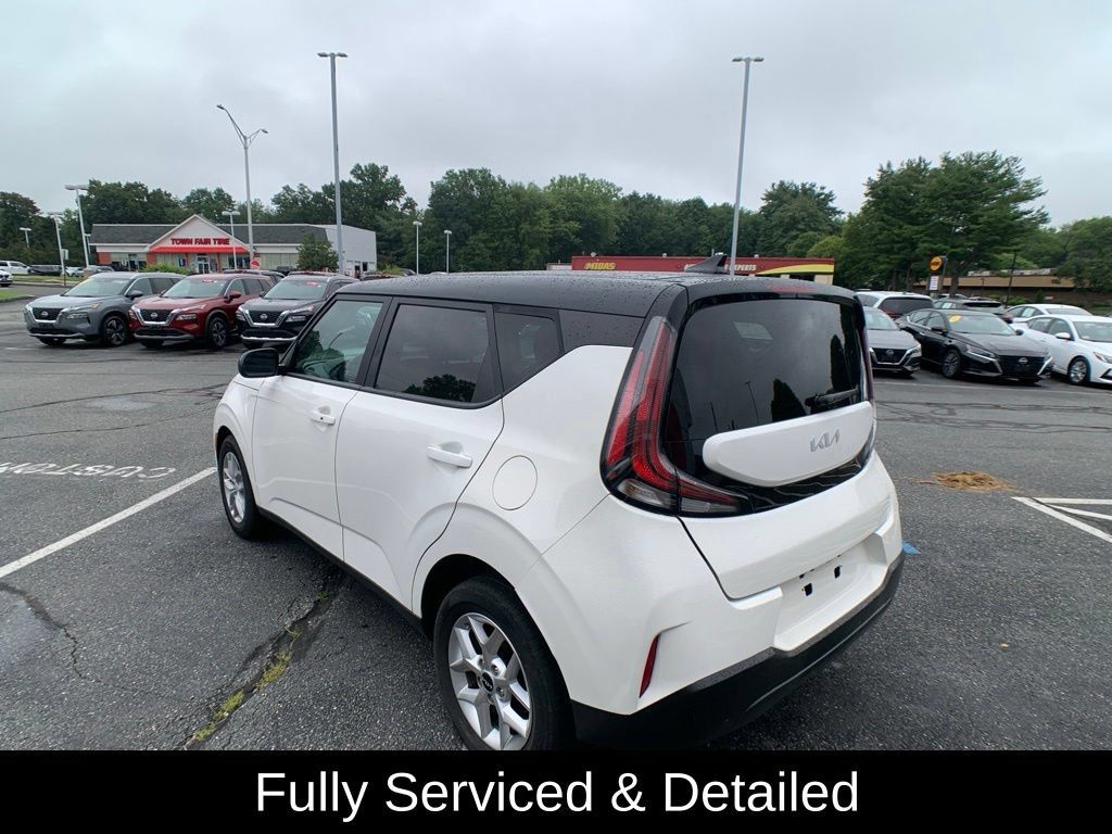 Used 2023 Kia Soul S FWD image 6