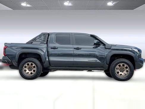 Used 2026 Toyota Tacoma 4x4 Double Cab Hybrid image 7