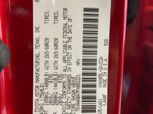 Used 2023 Toyota Sequoia Platinum image 25