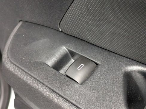 New 2026 Chevrolet Equinox EV RS image 35