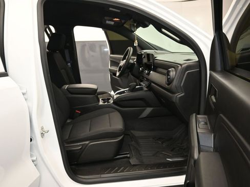 Certified 2024 Chevrolet Colorado Trail Boss w/ Advanced Trailering Package image 25