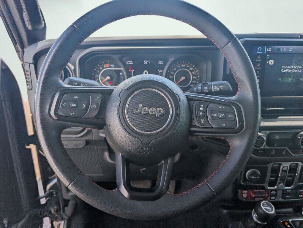 Used 2024 Jeep Wrangler Unlimited Rubicon AWD/4WD image 34