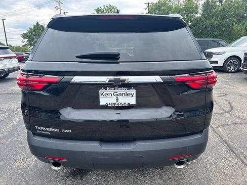 Used 2023 Chevrolet Traverse LS AWD/4WD image 7