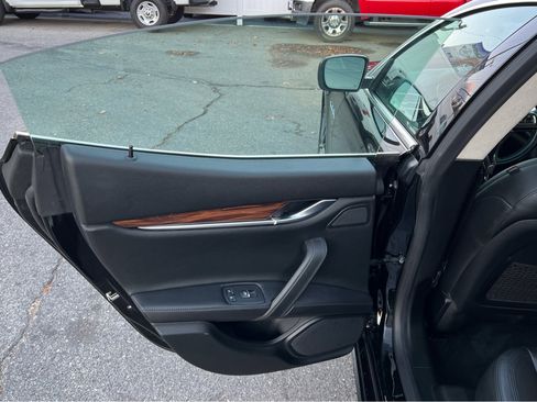 Used 2014 Maserati Ghibli S Q4 image 17