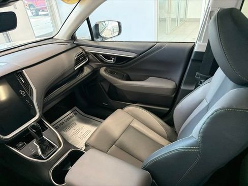 Used 2025 Subaru Outback Onyx Edition AWD/4WD image 20