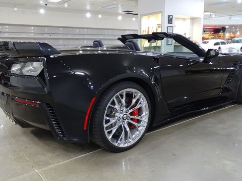 Used 2016 Chevrolet Corvette Z06 w/ 3LZ Preferred Equipment Group RWD image 15
