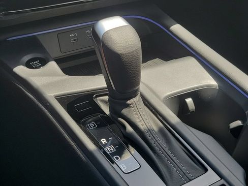 New 2026 Nissan Sentra SV w/ SV Convenience Package FWD image 33