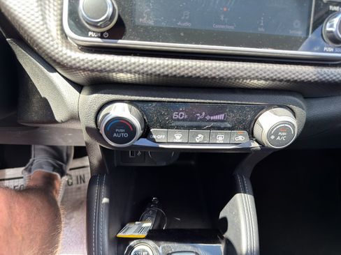 Used 2020 Nissan Kicks SV FWD image 23
