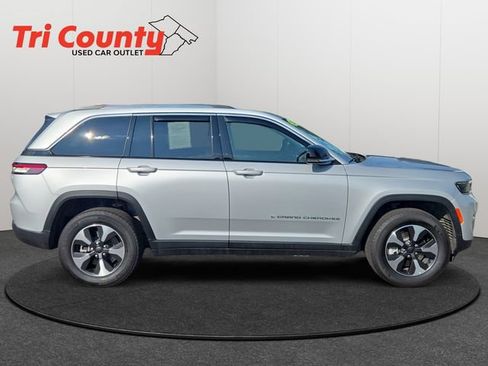 Used 2024 Jeep Grand Cherokee Limited 4xe AWD/4WD image 8