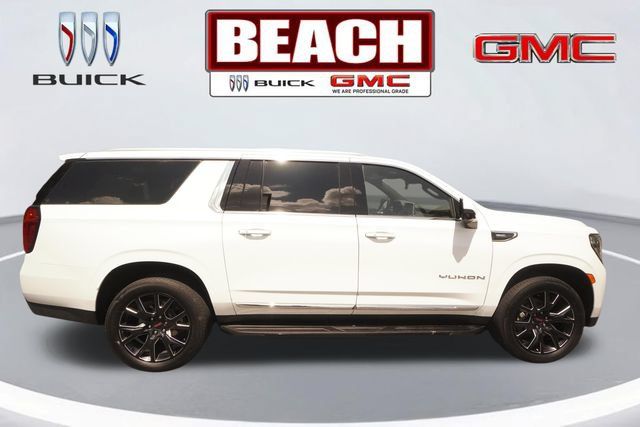 Used 2024 GMC Yukon XL SLT w/ SLT Premium Package AWD/4WD image 2
