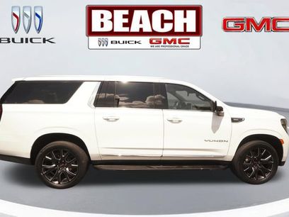 Used 2024 GMC Yukon XL SLT w/ SLT Premium Package