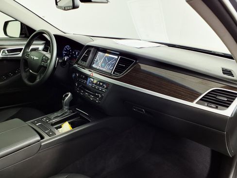 Used 2017 Genesis G80 3.8 RWD image 9