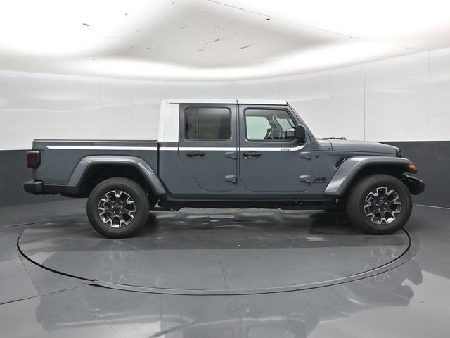 New 2026 Jeep Gladiator Sport AWD/4WD image 2