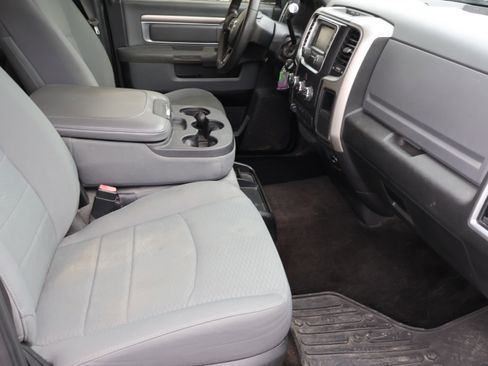 Used 2016 RAM 2500 SLT image 12