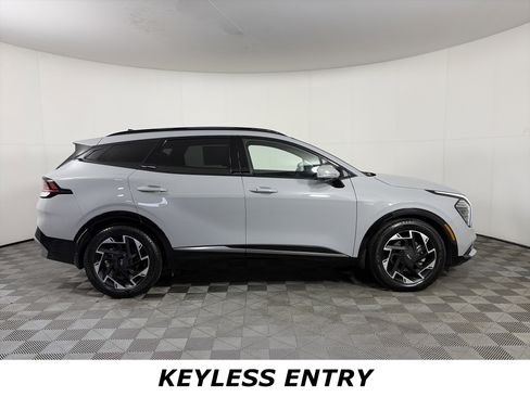 Certified 2023 Kia Sportage SX image 8