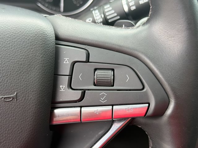 Certified 2024 Cadillac XT6 Luxury w/ LPO, Floor Liner Package AWD/4WD image 23