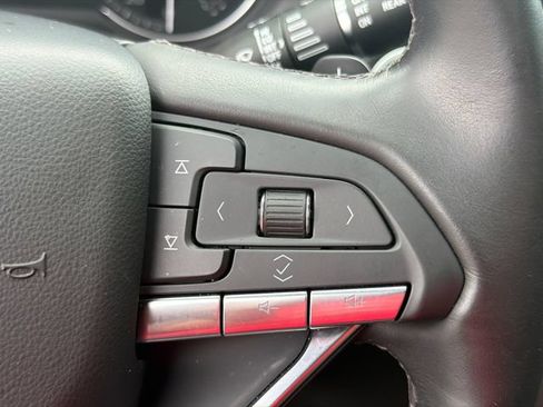 Certified 2024 Cadillac XT6 Luxury w/ LPO, Floor Liner Package AWD/4WD image 23