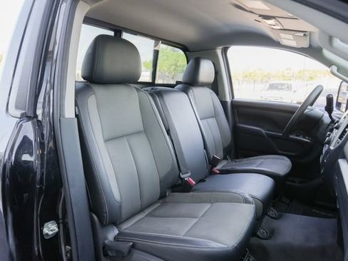 Used 2017 Nissan Titan S RWD image 35