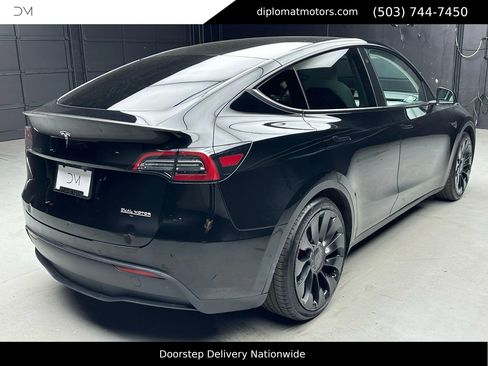 Used 2022 Tesla Model Y Performance image 7