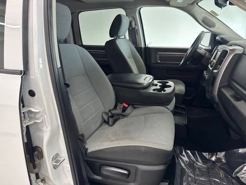 Used 2022 RAM 1500 Classic SLT w/ Protection Group AWD/4WD image 25