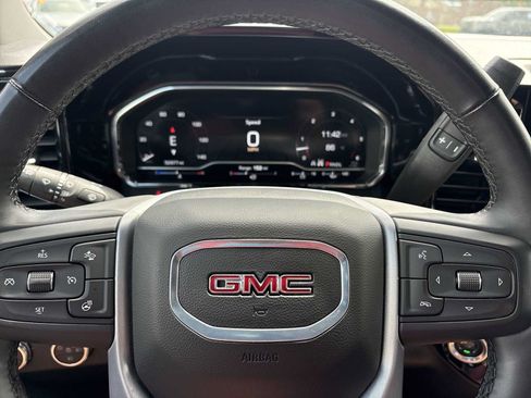 Used 2025 GMC Sierra 1500 SLT AWD/4WD image 11