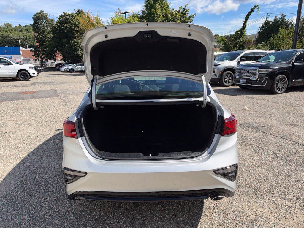 Used 2019 Kia Forte LXS FWD image 6