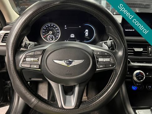 Used 2022 Genesis G70 2.0T RWD image 7