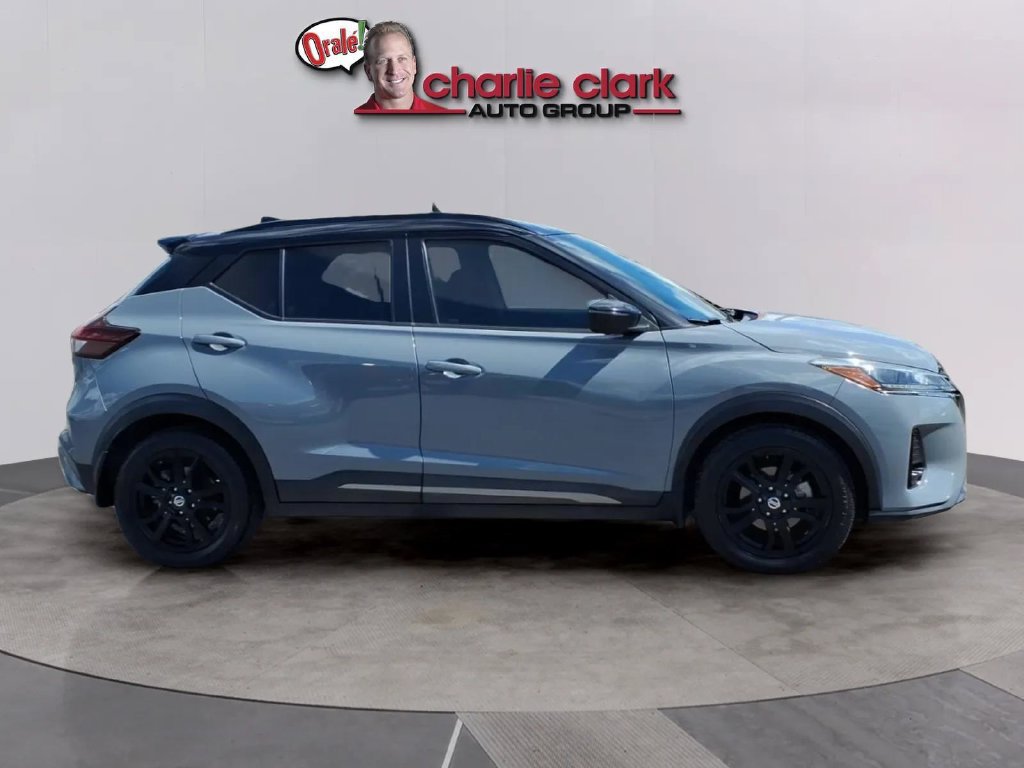 Used 2021 Nissan Kicks SR FWD image 6
