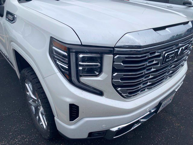 Used 2023 GMC Sierra 1500 Denali AWD/4WD image 3