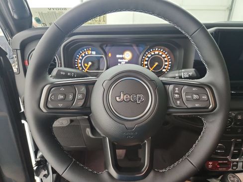 New 2026 Jeep Gladiator Rubicon AWD/4WD image 22