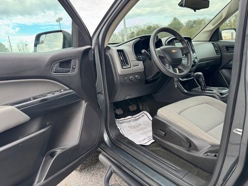 Used 2017 Chevrolet Colorado W/T w/ Custom Special Edition image 12