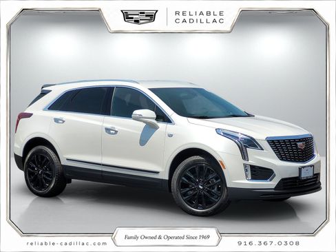 New 2026 Cadillac XT5 Luxury w/ LPO, ONYX Package FWD image 1
