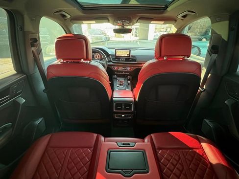 Used 2019 Audi SQ5 Premium Plus w/ Premium Plus Package image 26