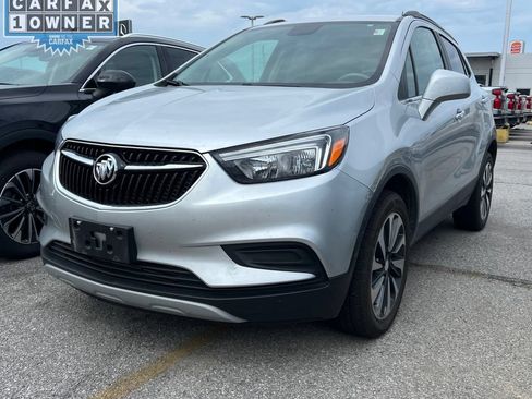 Used 2021 Buick Encore Preferred AWD/4WD image 3